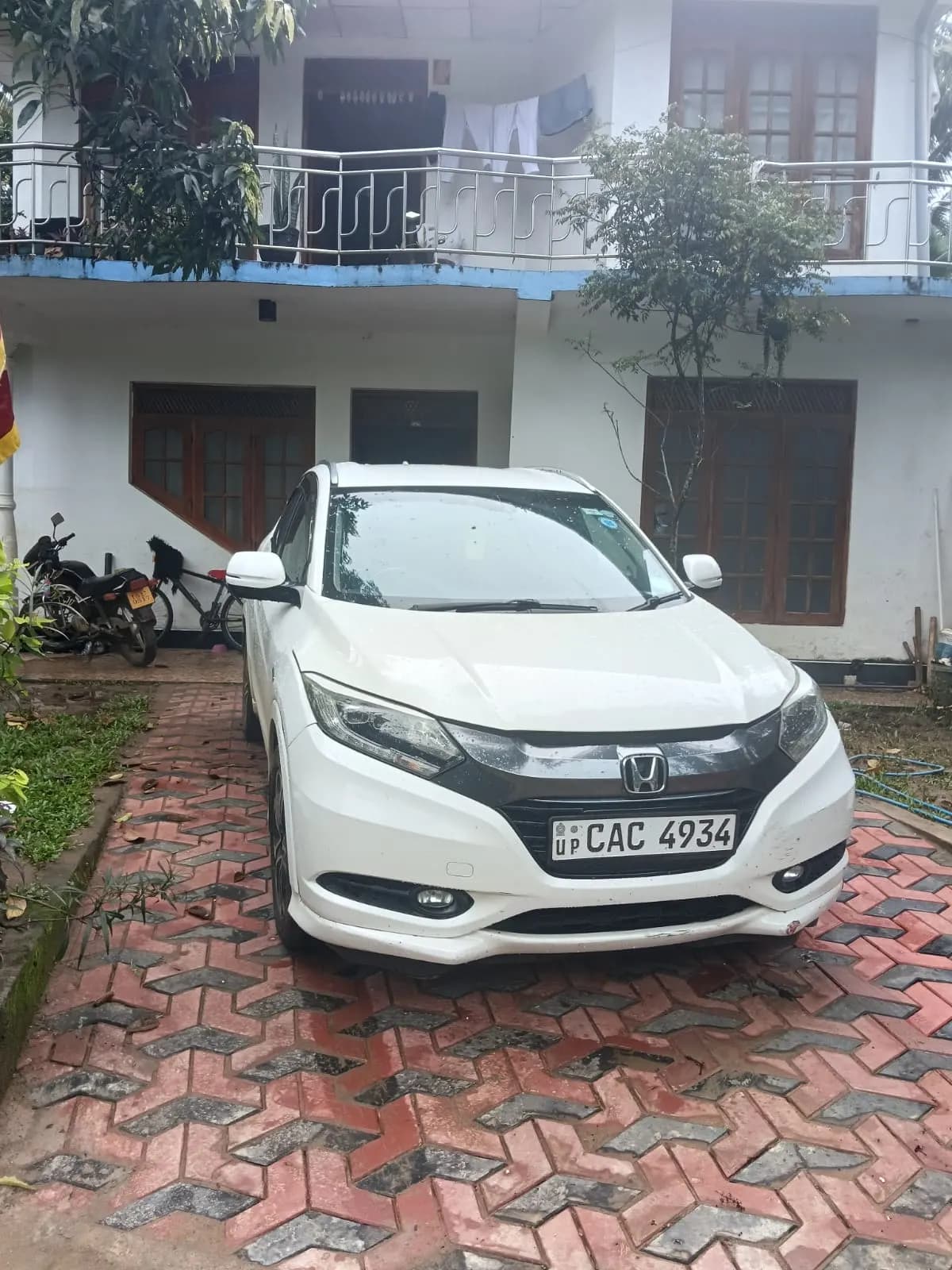 Cheap Car Rental in Sri Lanka: Alto, Wagon R, Axio, Vezel, Rush, BYD, KDH & Hilux